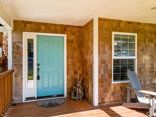 1255 JEFFREY Dr, Seaside, OR 97138