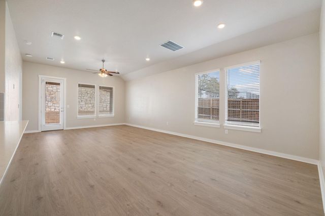 309 Barton Run DR, Georgetown, TX 78628