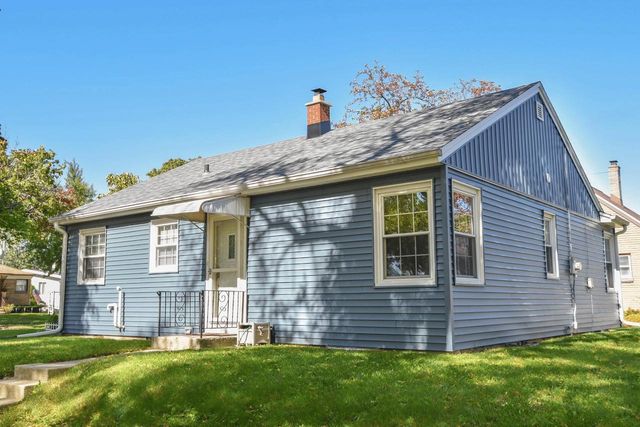 2876 S 70th STREET, Milwaukee, WI 53219