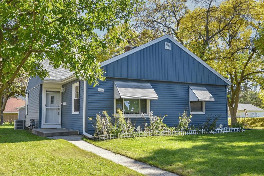 2876 S 70th STREET, Milwaukee, WI 53219