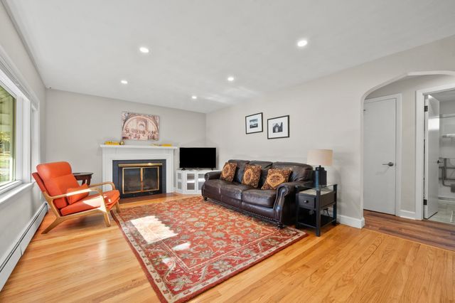 57 Wilbur Ave, Arlington, MA 02476