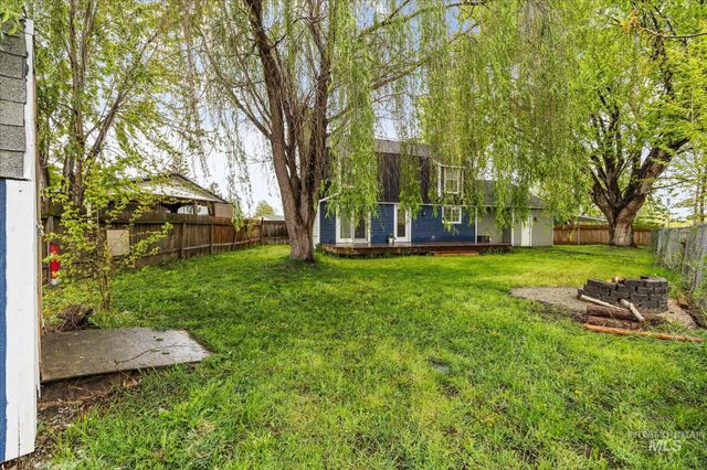 2852 NW 14th St, Meridian, ID 83646