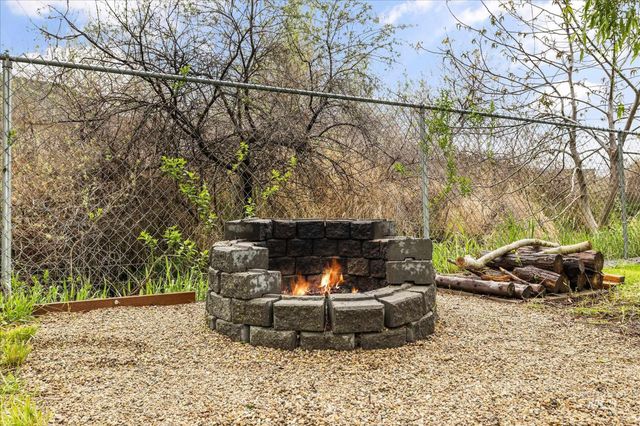 2852 NW 14th St, Meridian, ID 83646