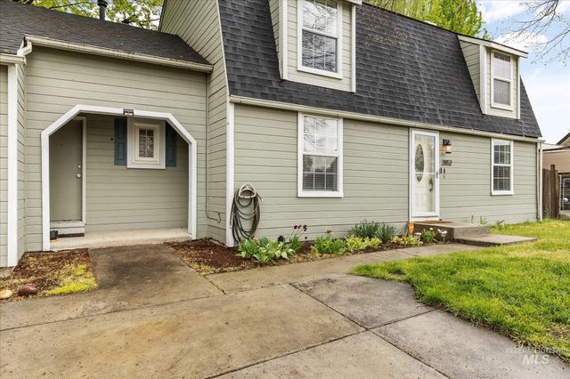 2852 NW 14th St, Meridian, ID 83646