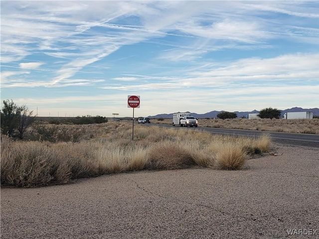 84 acres Hwy 93, Golden Valley, AZ 86413