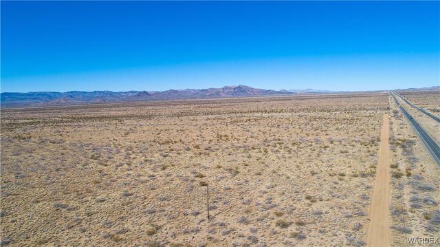 84 acres Hwy 93, Golden Valley, AZ 86413