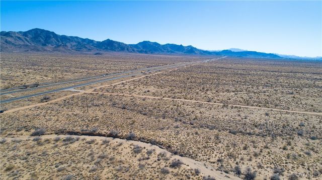 84 acres Hwy 93, Golden Valley, AZ 86413