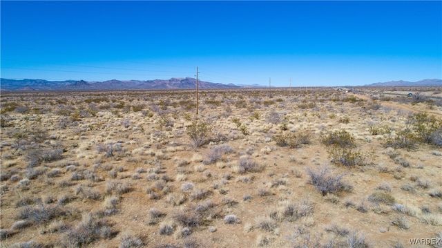 84 acres Hwy 93, Golden Valley, AZ 86413