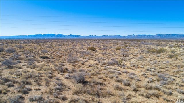 84 acres Hwy 93, Golden Valley, AZ 86413