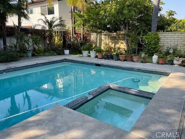 11229 Stonecress Avenue, Fountain Valley, CA 92708