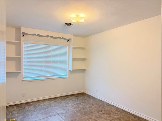 1207 Cherokee Street, Arlington, TX 76012