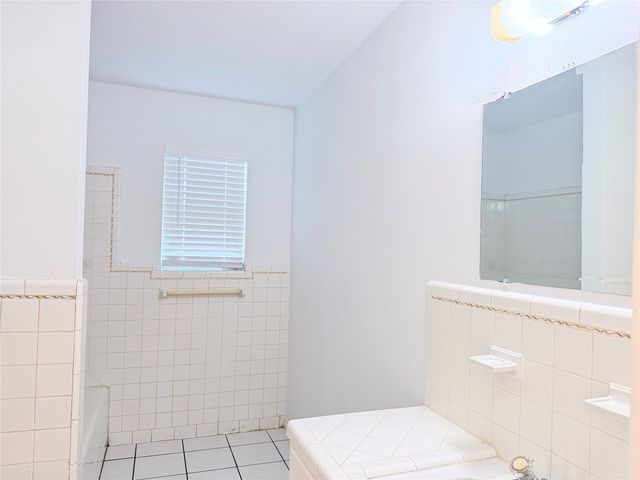 1207 Cherokee Street, Arlington, TX 76012