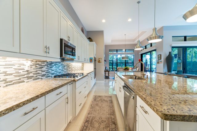 11825 N Kalmar Cir Circle N, Parkland, FL 33076