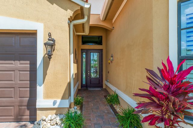 11825 N Kalmar Cir Circle N, Parkland, FL 33076