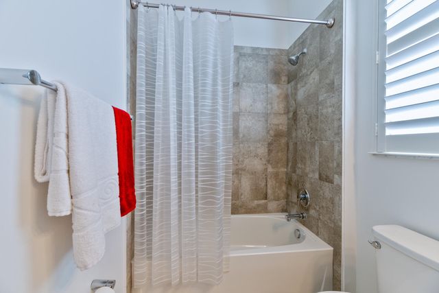 11825 N Kalmar Cir Circle N, Parkland, FL 33076