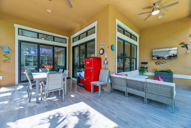 11825 N Kalmar Cir Circle N, Parkland, FL 33076