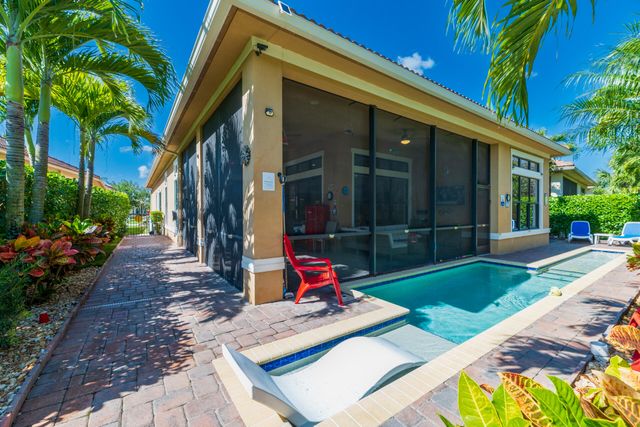 11825 N Kalmar Cir Circle N, Parkland, FL 33076