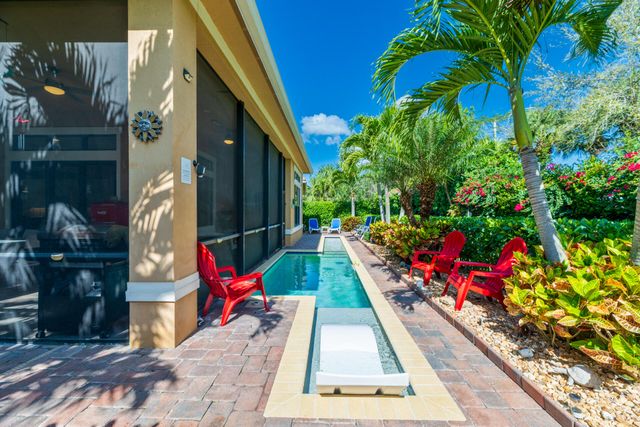 11825 N Kalmar Cir Circle N, Parkland, FL 33076