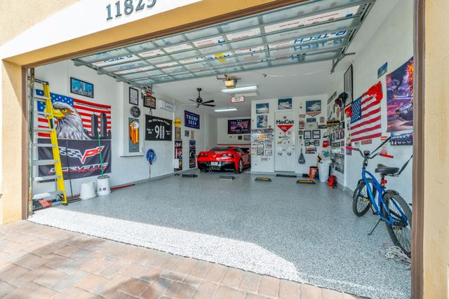 11825 N Kalmar Cir Circle N, Parkland, FL 33076