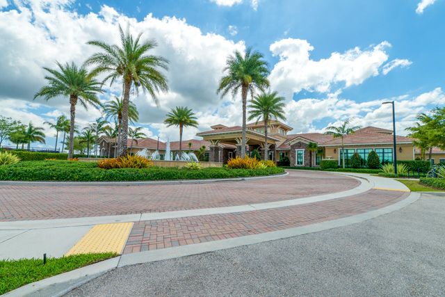 11825 N Kalmar Cir Circle N, Parkland, FL 33076