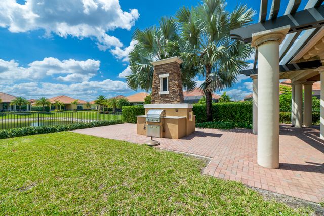 11825 N Kalmar Cir Circle N, Parkland, FL 33076