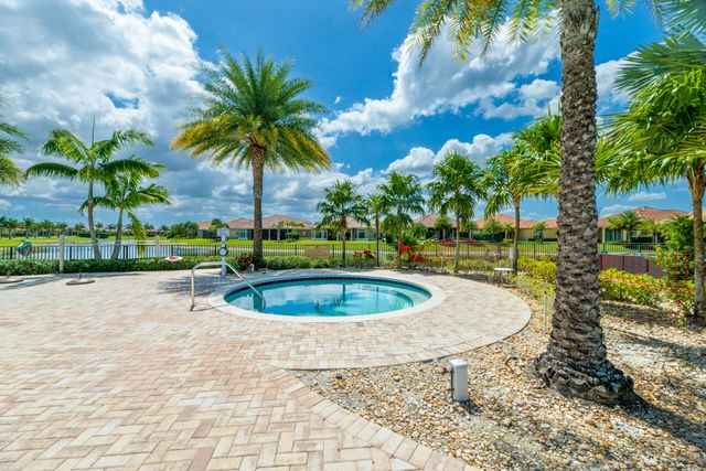 11825 N Kalmar Cir Circle N, Parkland, FL 33076