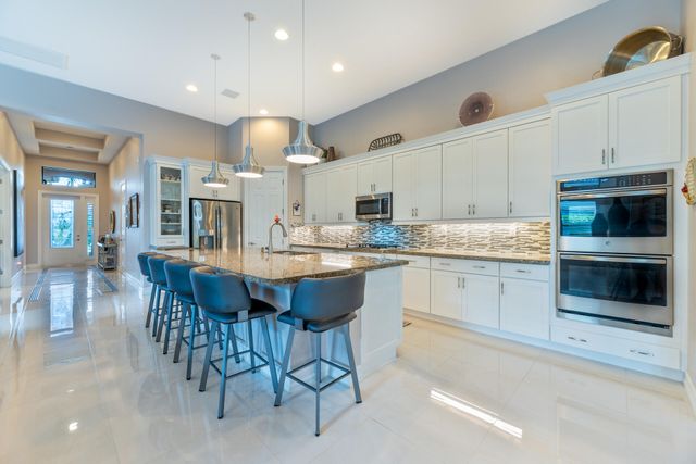 11825 N Kalmar Cir Circle N, Parkland, FL 33076