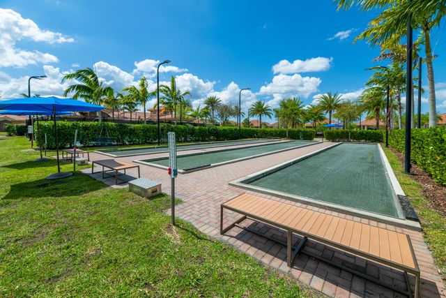 11825 N Kalmar Cir Circle N, Parkland, FL 33076