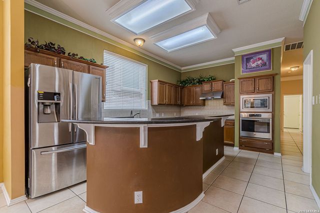 843 Peg Oak, San Antonio, TX 78258