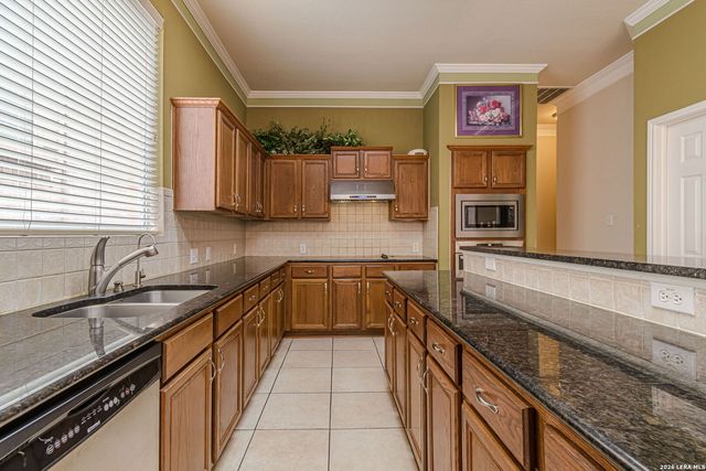 843 Peg Oak, San Antonio, TX 78258