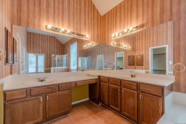 843 Peg Oak, San Antonio, TX 78258