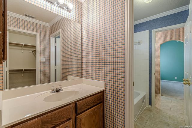 843 Peg Oak, San Antonio, TX 78258