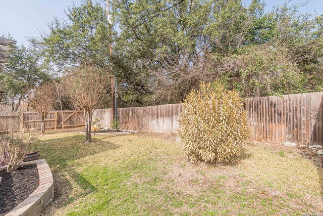 843 Peg Oak, San Antonio, TX 78258