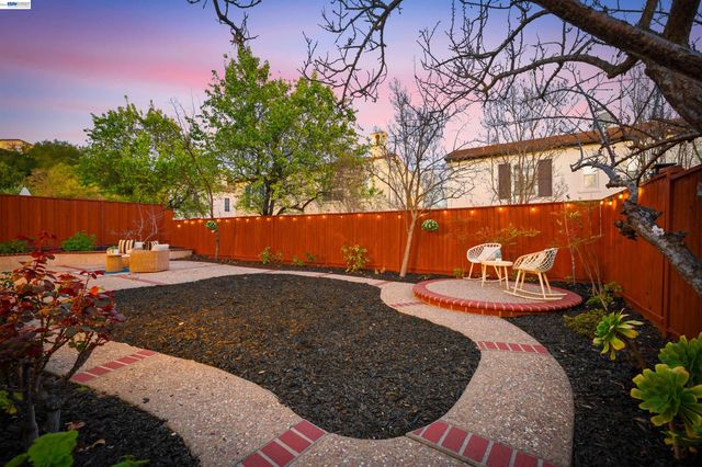 112 Begonia Ct, San Ramon, CA 94582