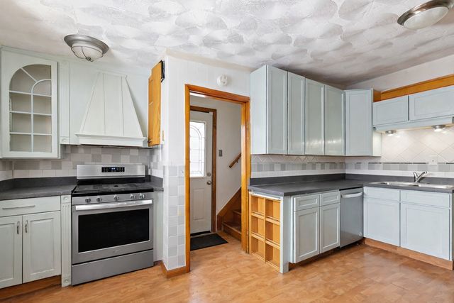 308 S 8th Street, Dekalb, IL 60115