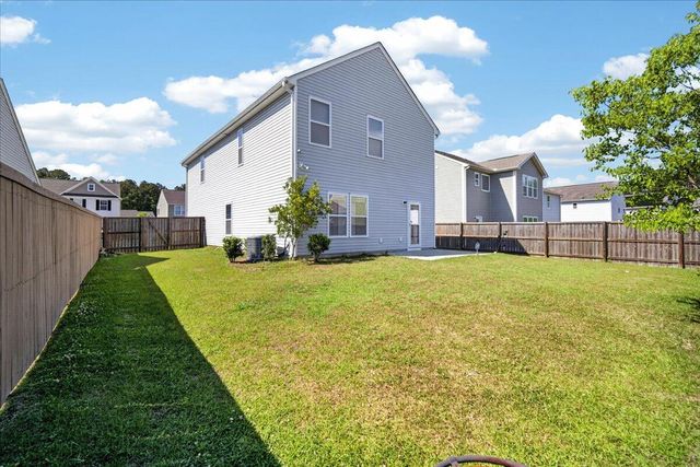 426 Thoroughbred Drive, Moncks Corner, SC 29461