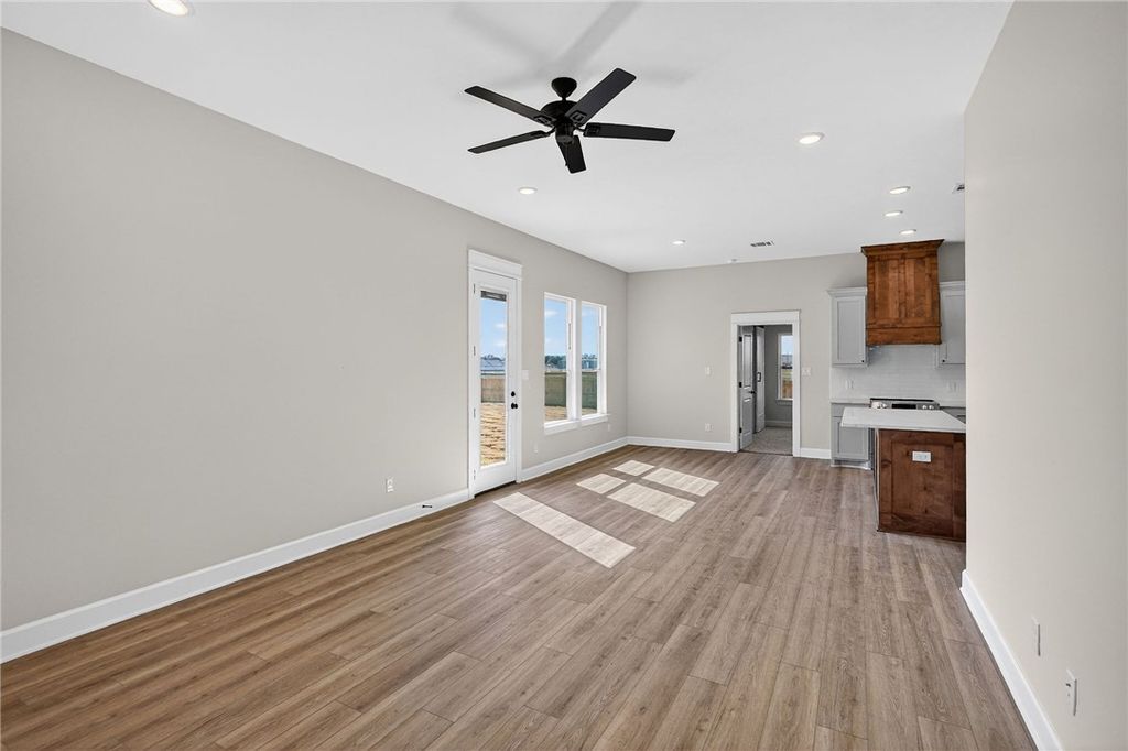 160 Turnrow Cove, Snook, TX 77879 — photo 4
