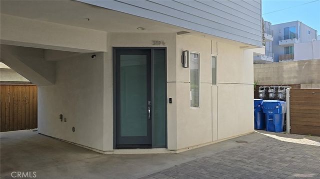 319 S Serrano, Los Angeles, CA 90020