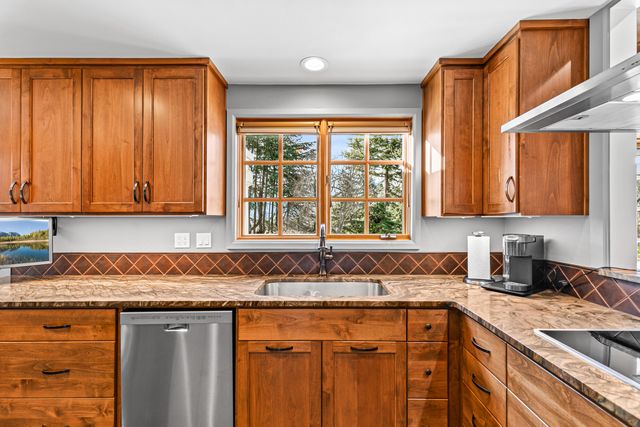 218 Saginaw Drive, Medford, OR 97504