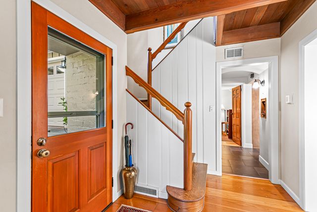 218 Saginaw Drive, Medford, OR 97504