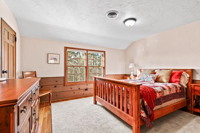 218 Saginaw Drive, Medford, OR 97504