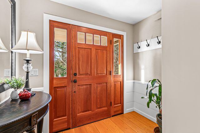 218 Saginaw Drive, Medford, OR 97504