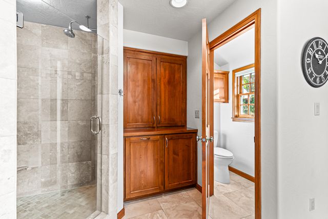 218 Saginaw Drive, Medford, OR 97504