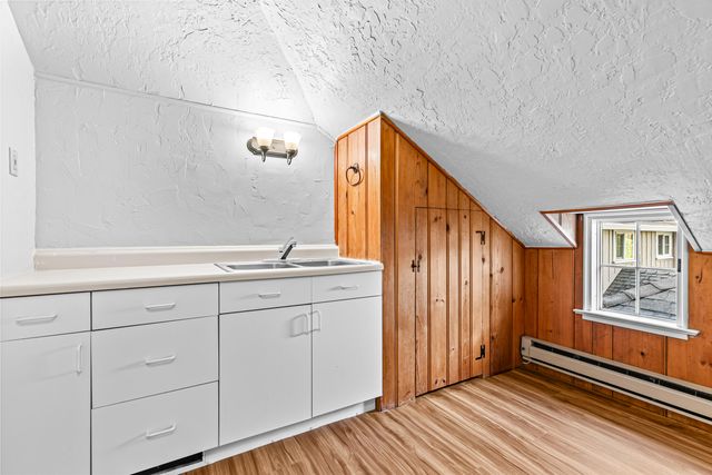 218 Saginaw Drive, Medford, OR 97504