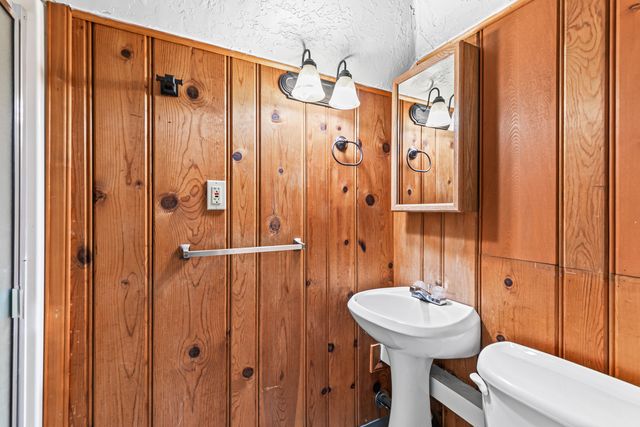 218 Saginaw Drive, Medford, OR 97504