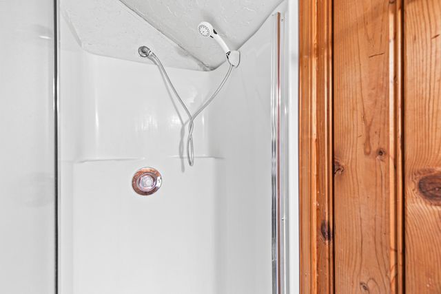 218 Saginaw Drive, Medford, OR 97504