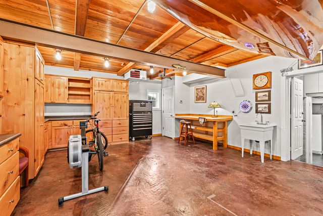 218 Saginaw Drive, Medford, OR 97504