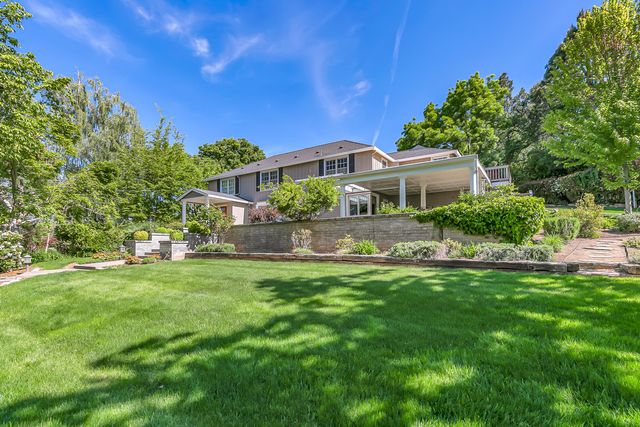 218 Saginaw Drive, Medford, OR 97504