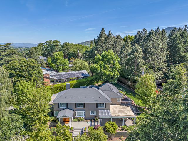 218 Saginaw Drive, Medford, OR 97504