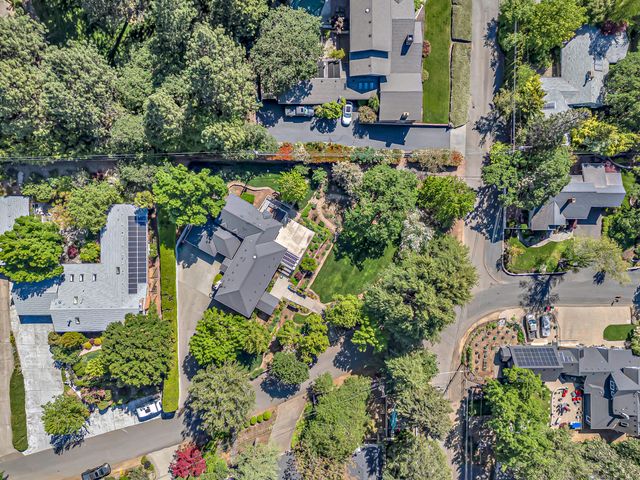 218 Saginaw Drive, Medford, OR 97504